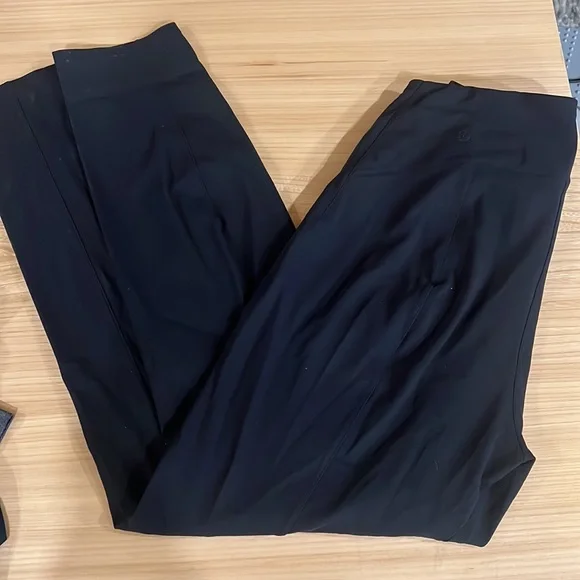 Lululemon Here to there HR 7/8 Work Pant - Size 8 - Picture 4 of 6